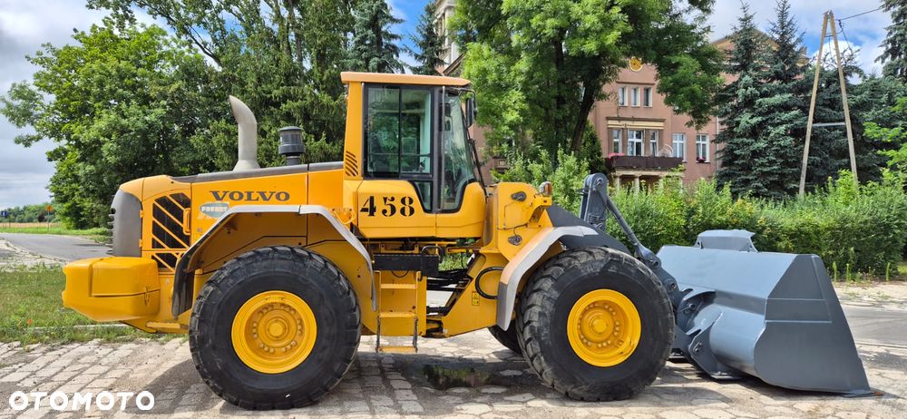 Volvo L 120 F - 2