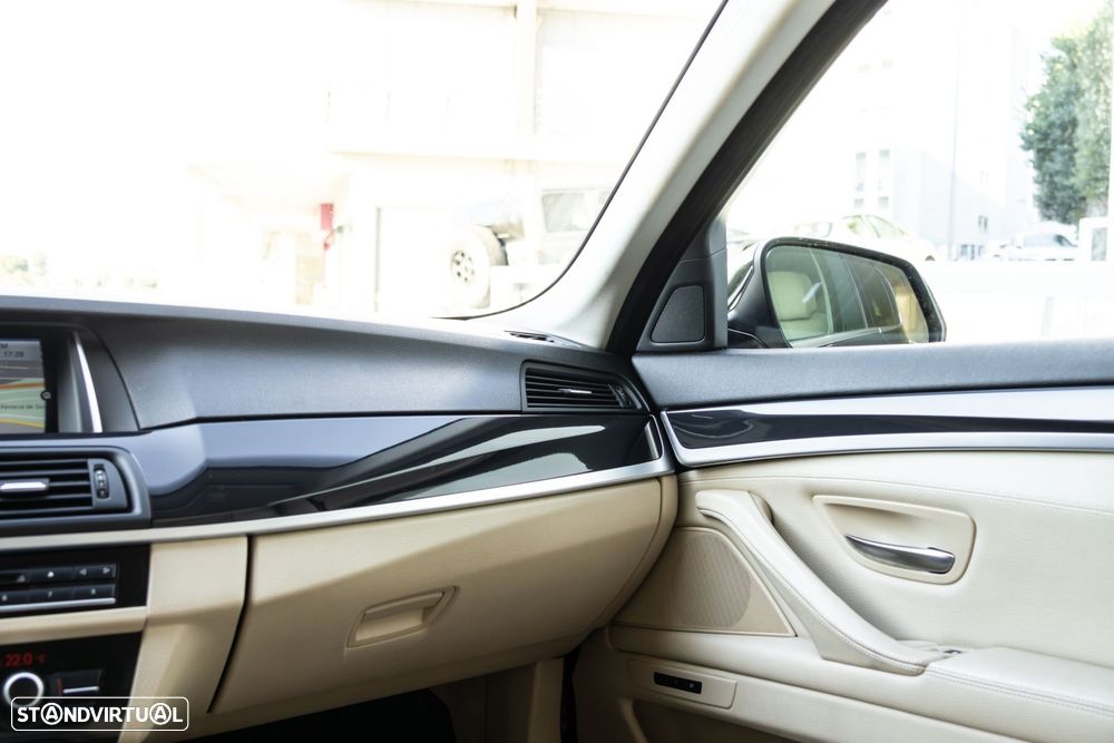 BMW 525 d Line Luxury Auto - 16