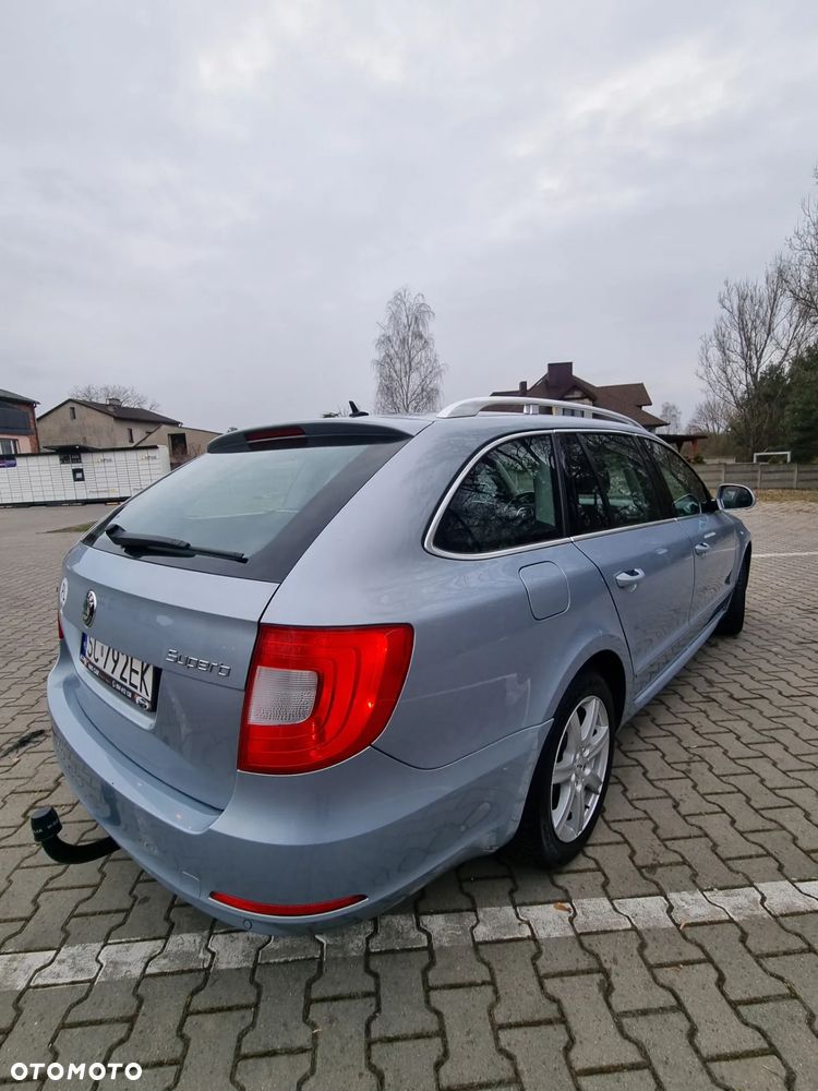 Skoda Superb 2.0 TDI Platinum - 16