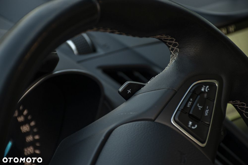 Ford Kuga 2.0 EcoBoost 4x4 ST-Line - 34