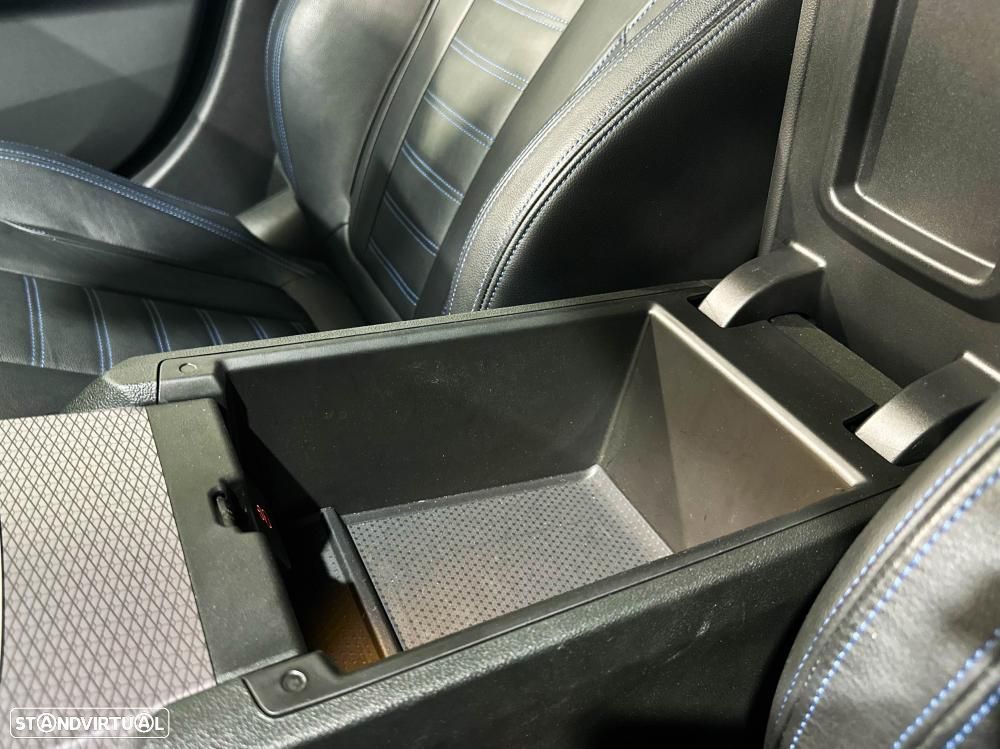 BMW 330 e Pack Desportivo M Auto - 48