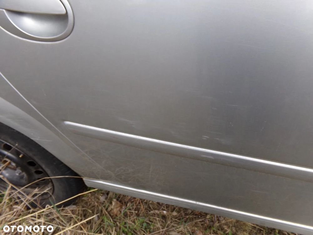 Drzwi prawy tył Opel Meriva A Z157 - 2