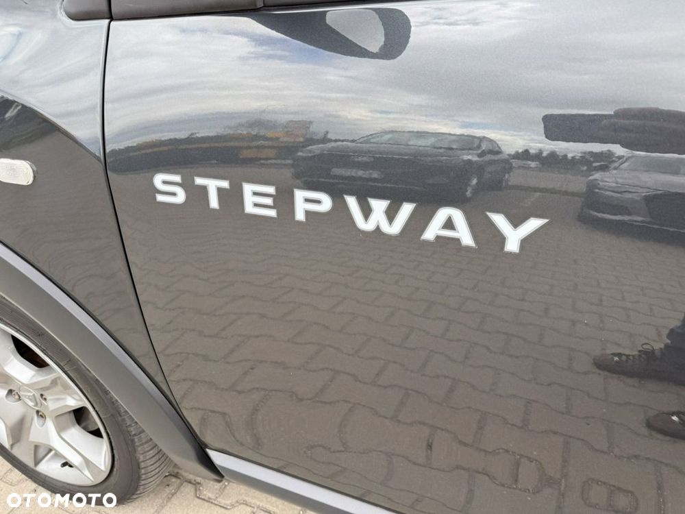 Dacia Lodgy dCi 110 Stepway - 28