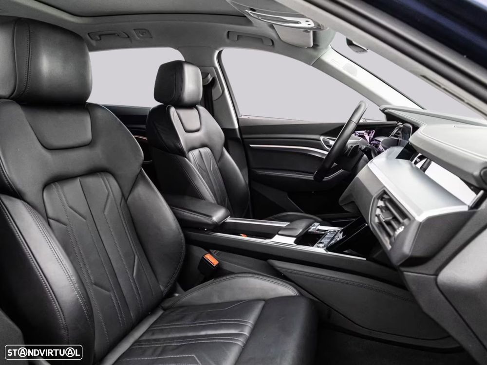 Audi e-tron - 21