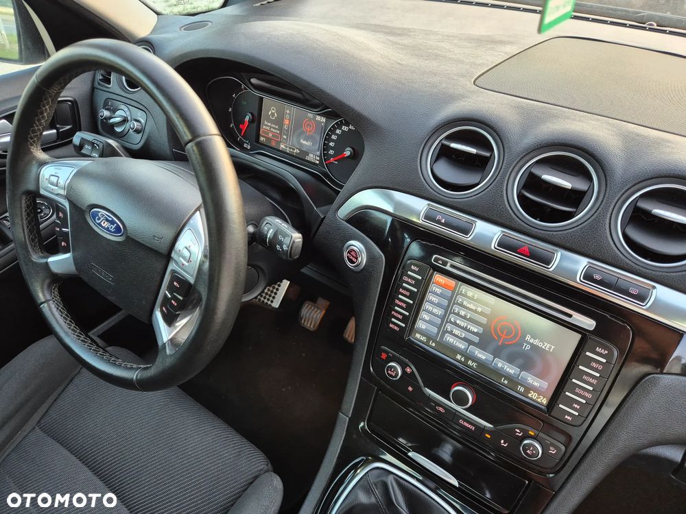 Ford S-Max 2.0 TDCi DPF Titanium X - 26