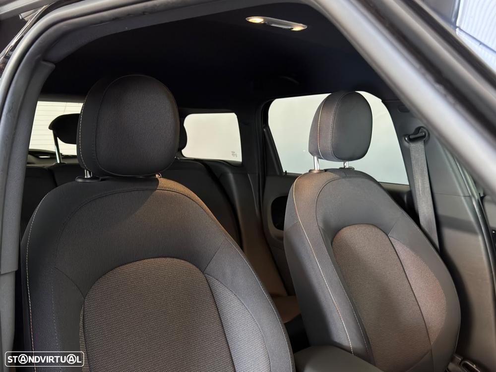 MINI Countryman Cooper SE Premium Essential Auto - 21