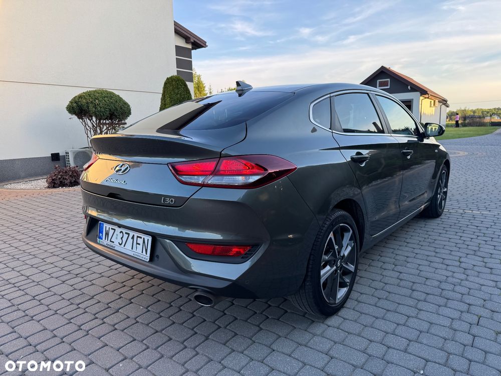 Hyundai i30 1.5 T-GDI 48V Comfort DCT - 15