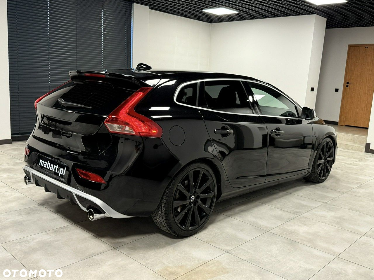 Volvo V40 D3 Drive-E SCR R-Design Momentum - 6