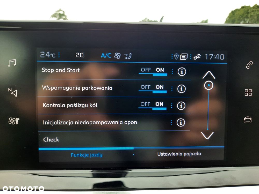 Peugeot 2008 1.2 Pure Tech GPF Allure S&S EAT6 - 35