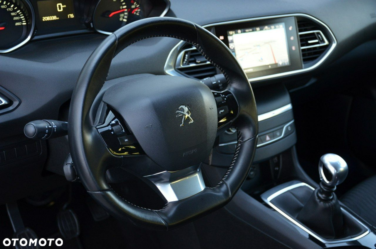Peugeot 308 - 25