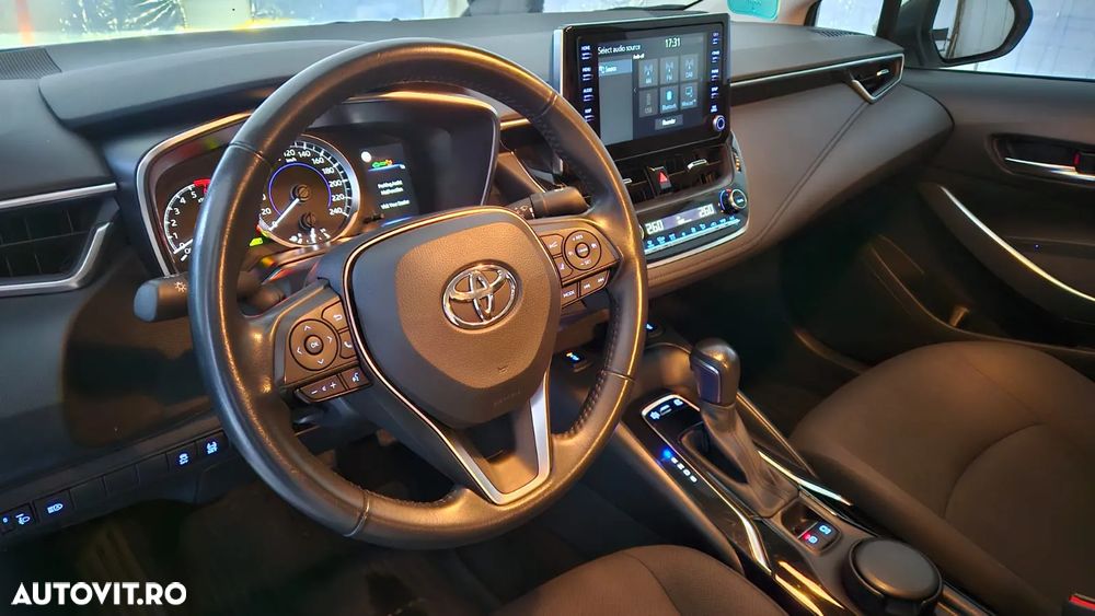 Toyota Corolla Sedan 1.8 HSD Dynamic - 14