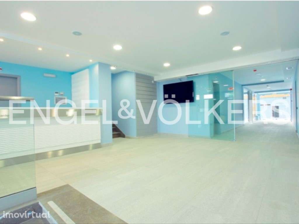 Centro Desportivo e Bem-Estar à Venda em Faro - Grande imagem: 2/19