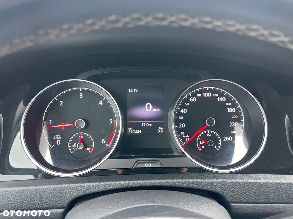 Volkswagen Golf 1.6 TDI BlueMotion Technology Cup - 30