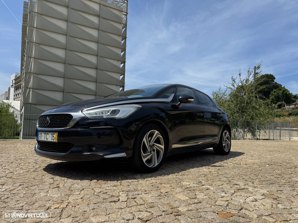 Citroën DS5 2.0 HDi Hy4 So Chic CMP6 88g - 3