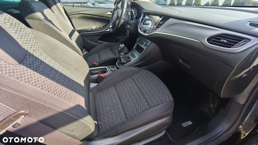 Opel Astra 1.4 Turbo 120 Jahre - 13