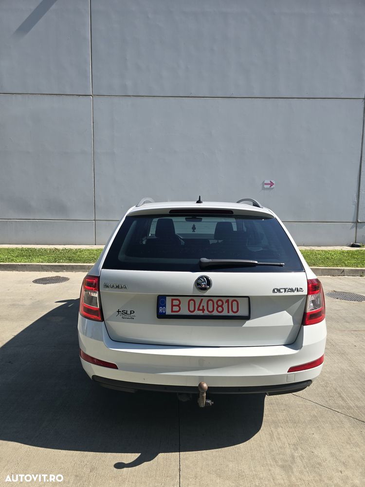 Skoda Octavia 2.0 TDI DSG Ambition - 7