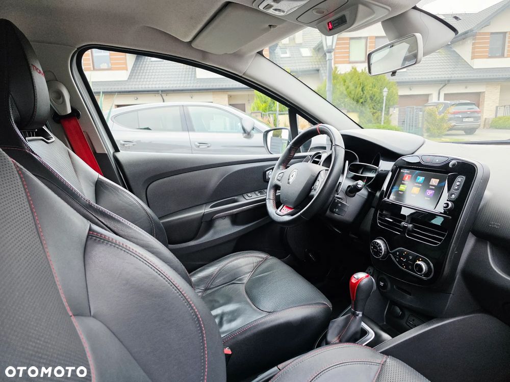 Renault Clio TCe 220 EDC R.S Trophy - 19