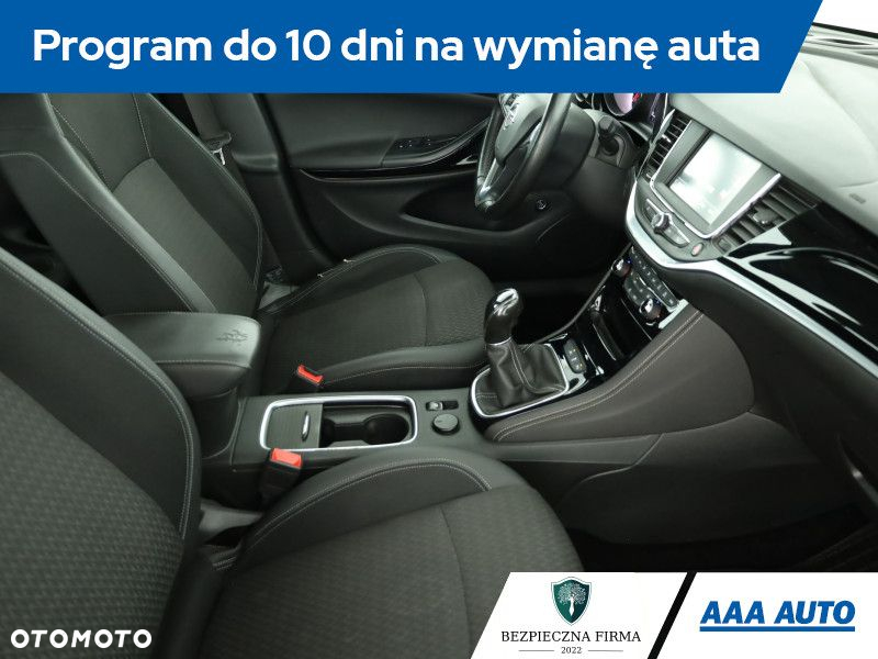 Opel Astra - 8