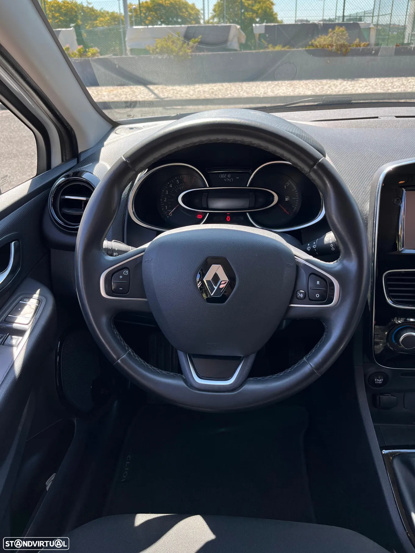 Renault Clio Sport Tourer 0.9 TCe Limited - 8