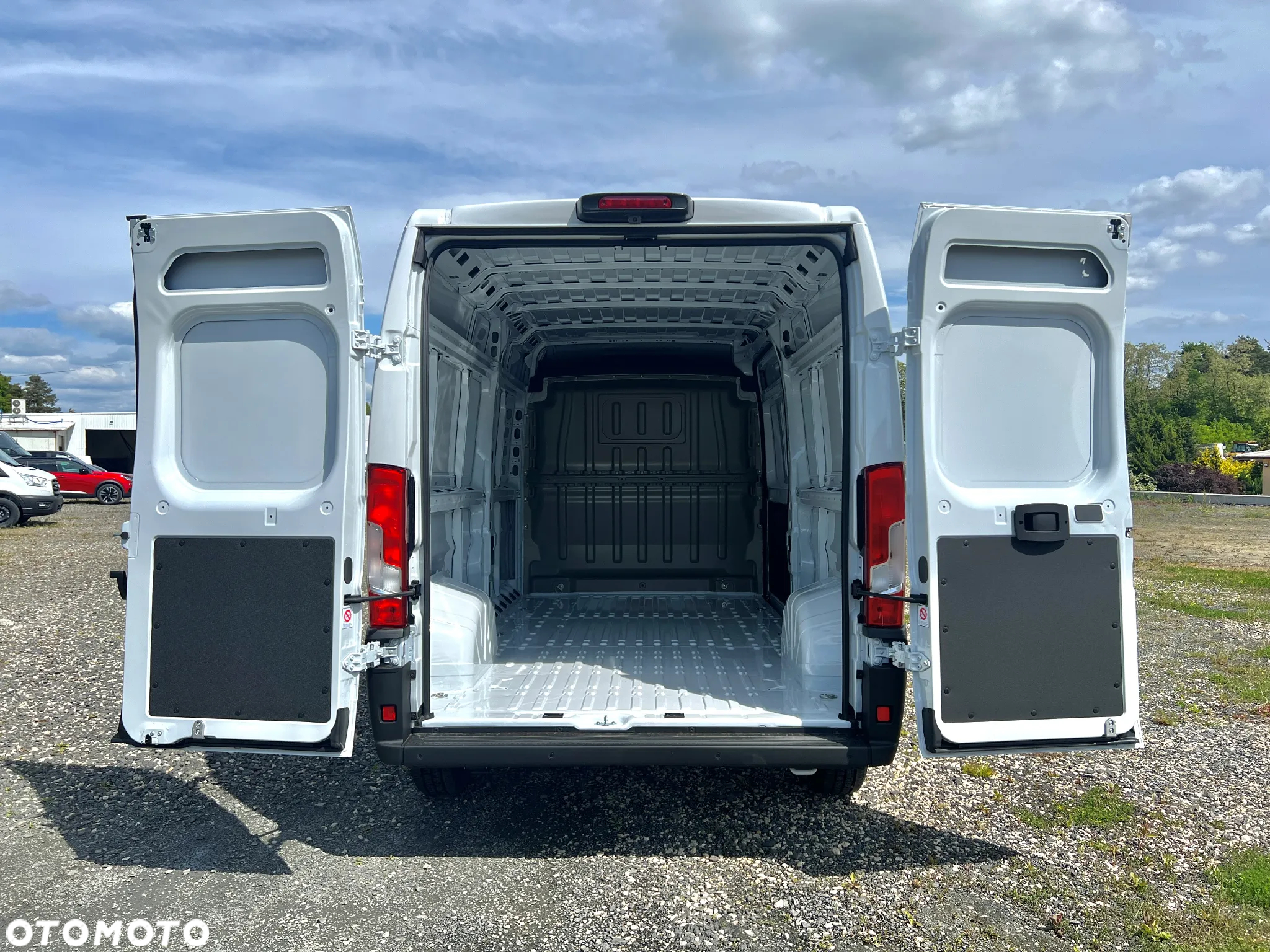 Opel Movano - 8