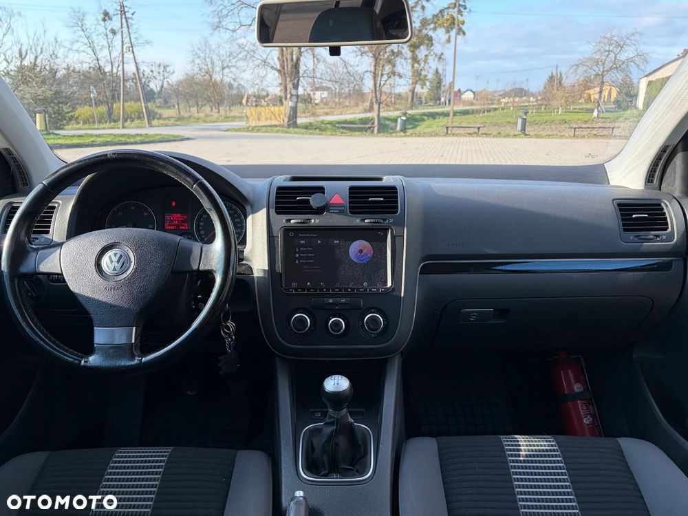 Volkswagen Golf 1.9 TDI United - 6