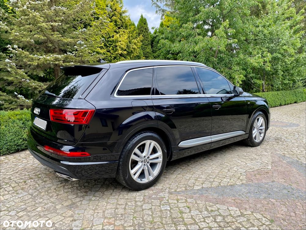 Audi Q7 - 7