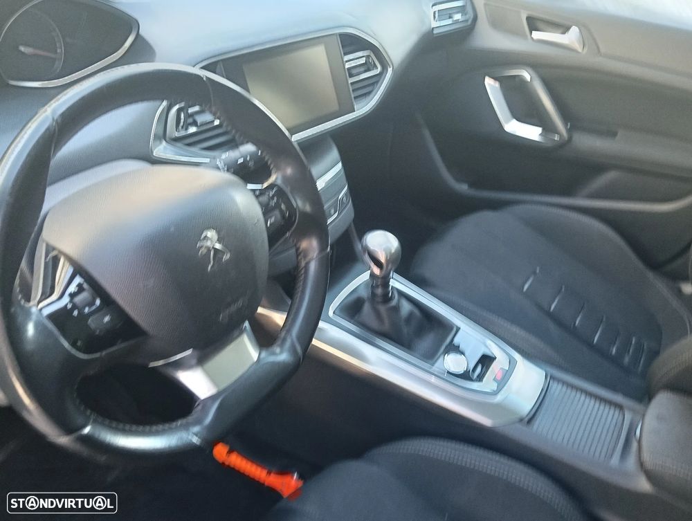 Peugeot 308 BlueHDi FAP 120 Stop & Start Allure - 13