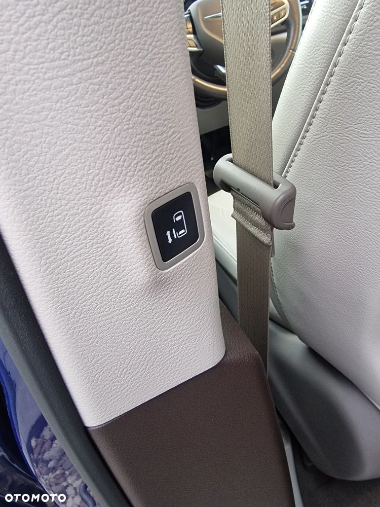 Chrysler Pacifica - 23