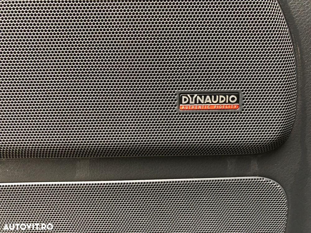 Volkswagen Multivan - 13