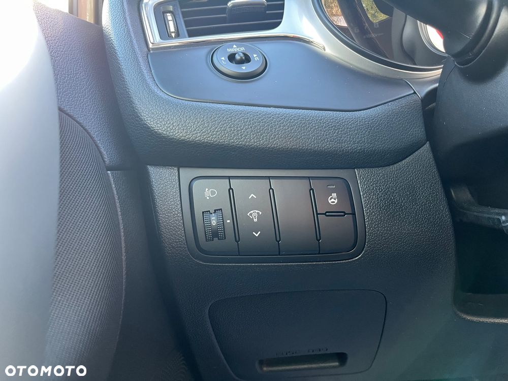 Kia Ceed 1.6 GDI Fifa World Cup Edition - 16