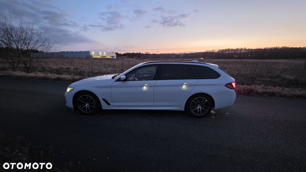BMW Seria 5 520d xDrive mHEV M Sport sport - 13