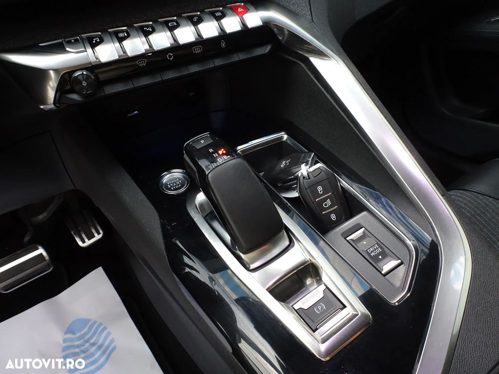 Peugeot 3008 Hybrid 225 e-EAT8 Allure Pack - 16