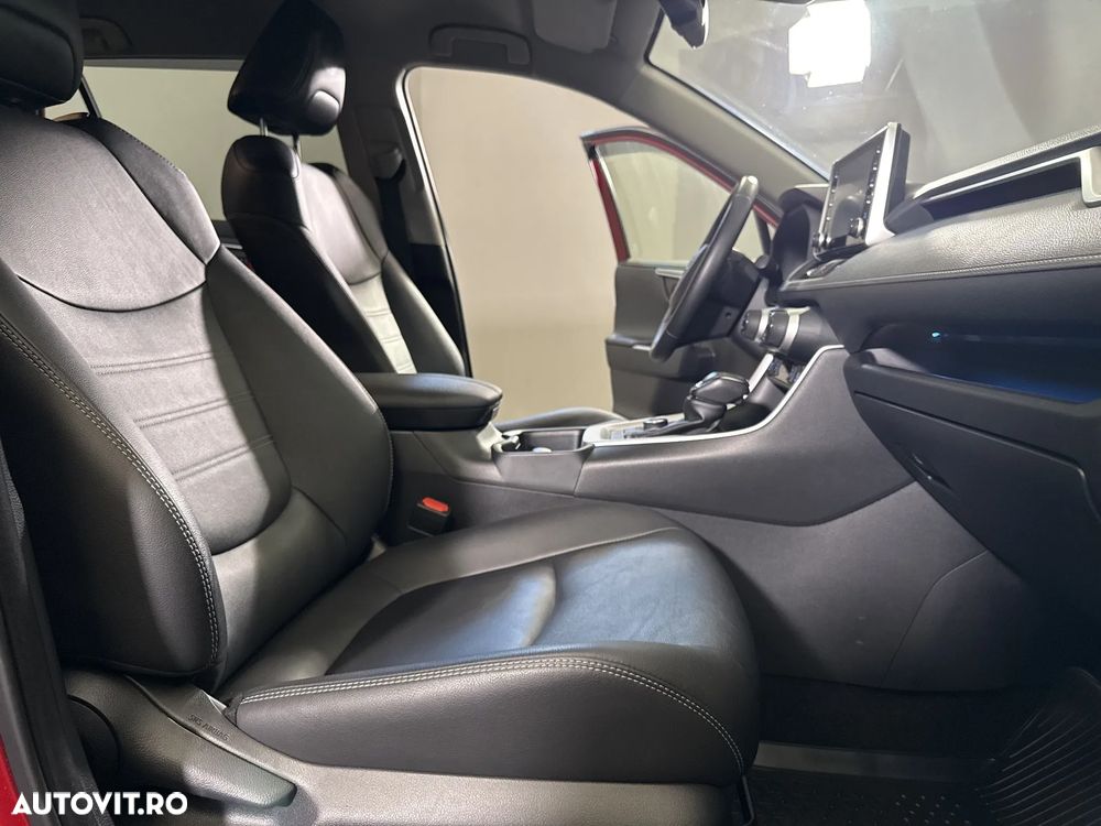 Toyota RAV4 - 12
