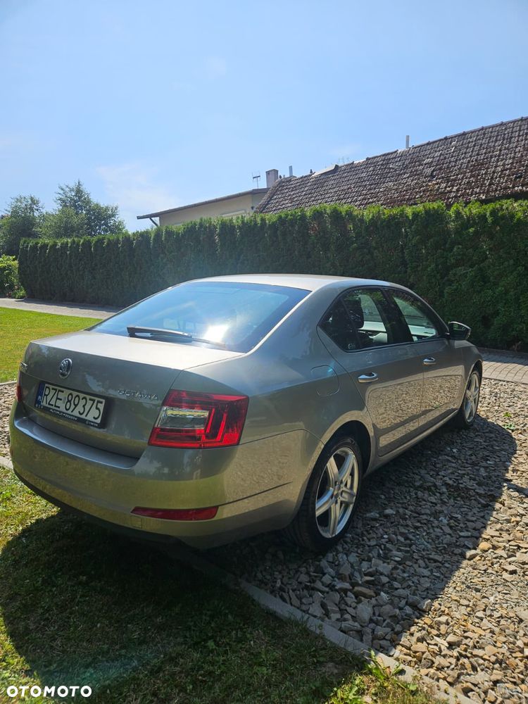 Skoda Octavia 1.4 TSI Ambition - 5