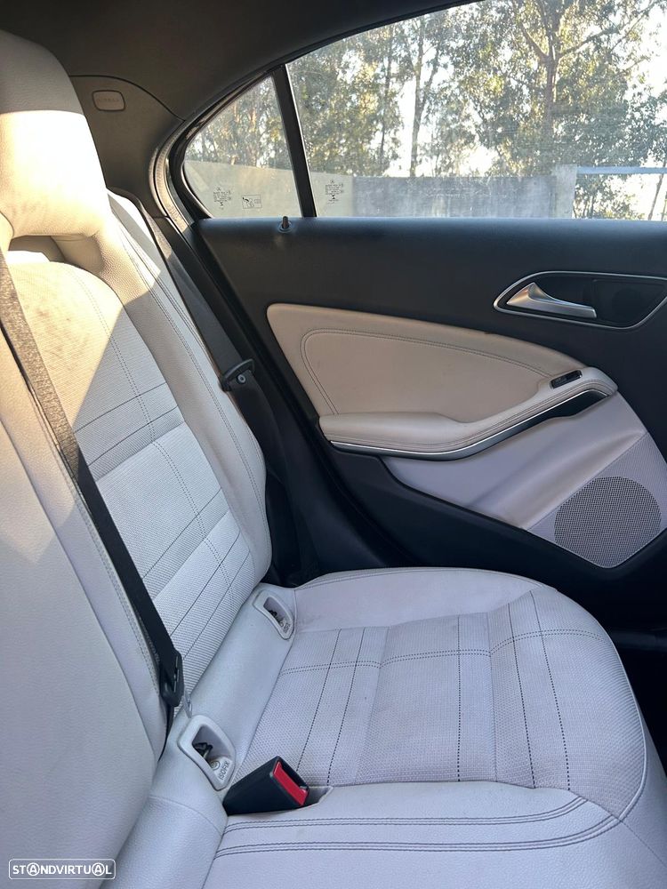 Mercedes-Benz A 180 d - 16