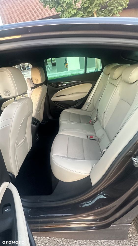 Opel Insignia 2.0 CDTI 4x4 GS Line S&S - 7