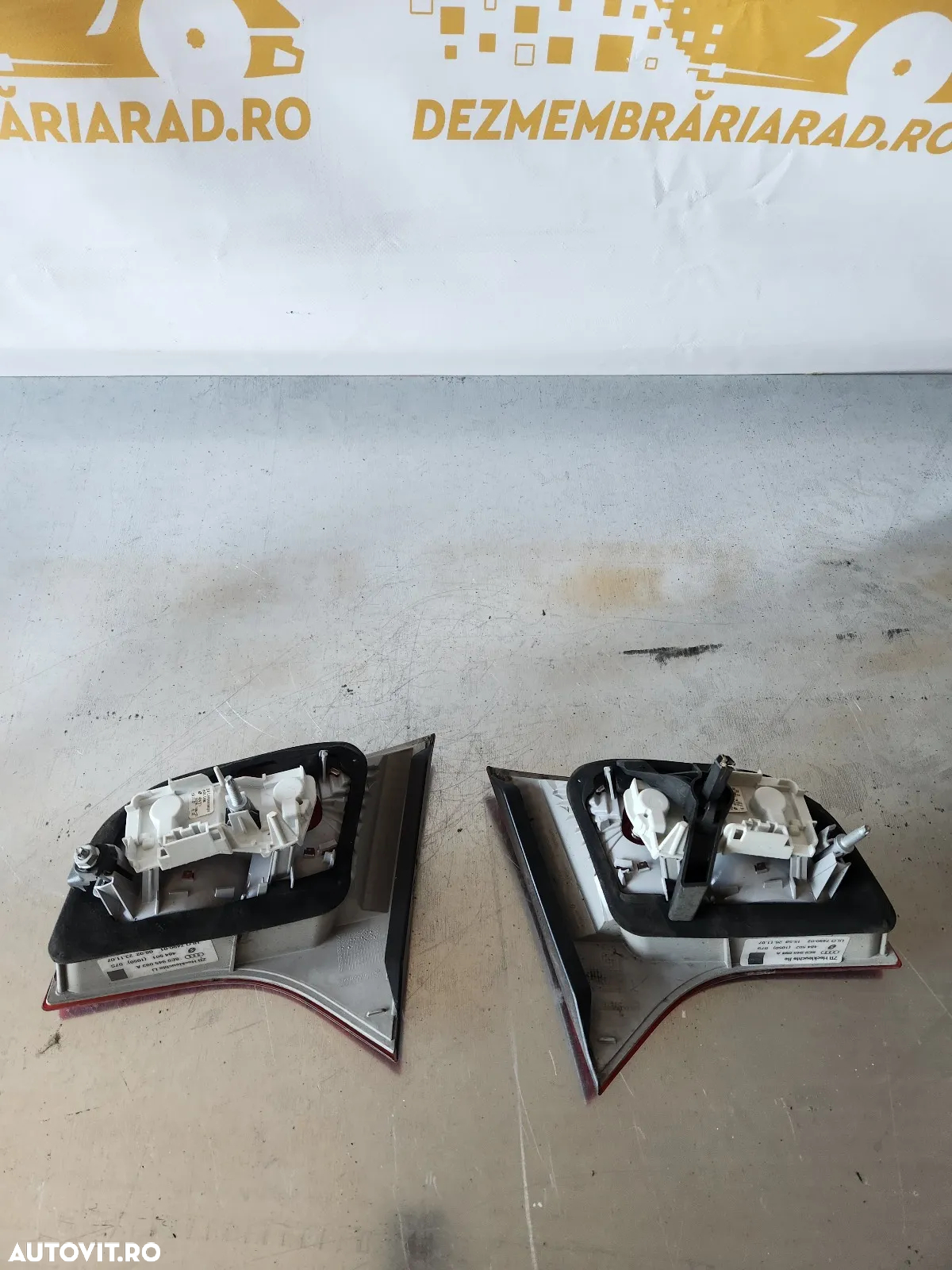 Lampa Stop Tripla Stanga Dreapta De Pe Haion Audi A4 B7 Avant Combi Break - Dezmembrari Arad - 6