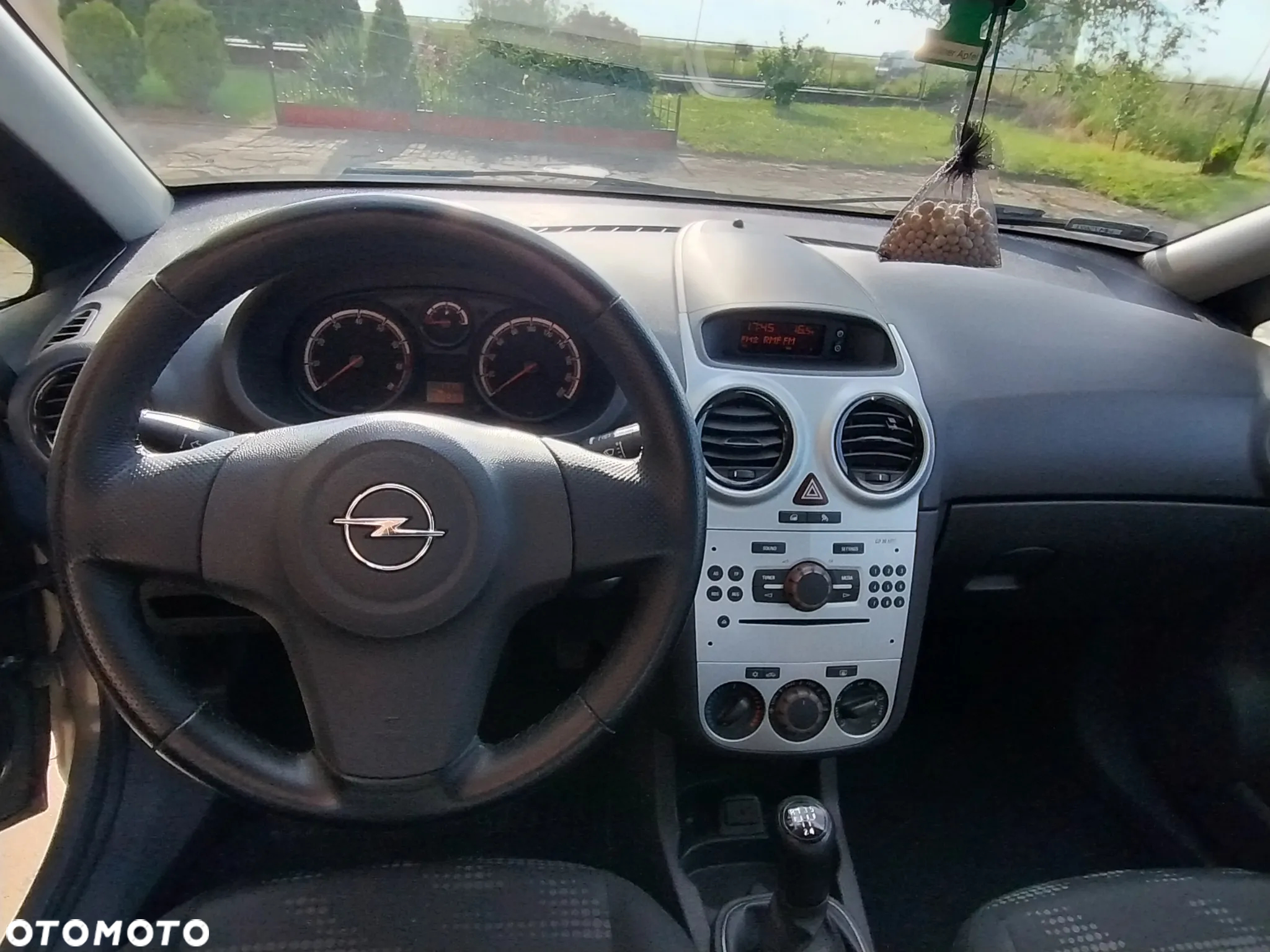 Opel Corsa - 8