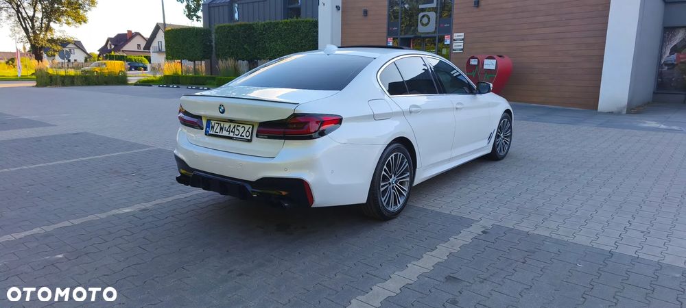 BMW Seria 5 530i Sport Line - 28