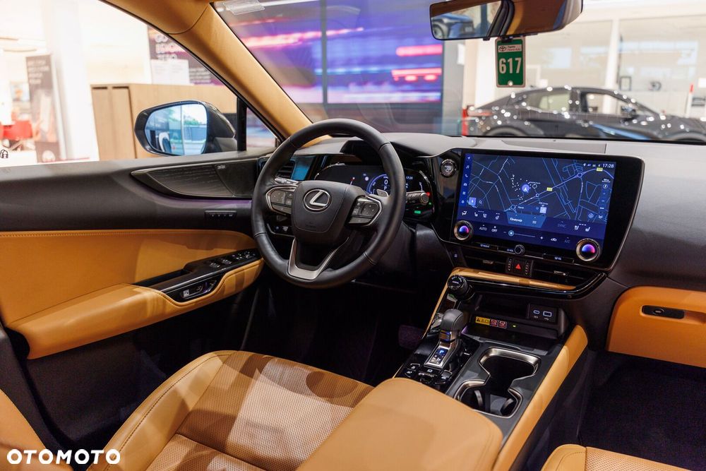 Lexus NX 350h Omotenashi AWD - 32