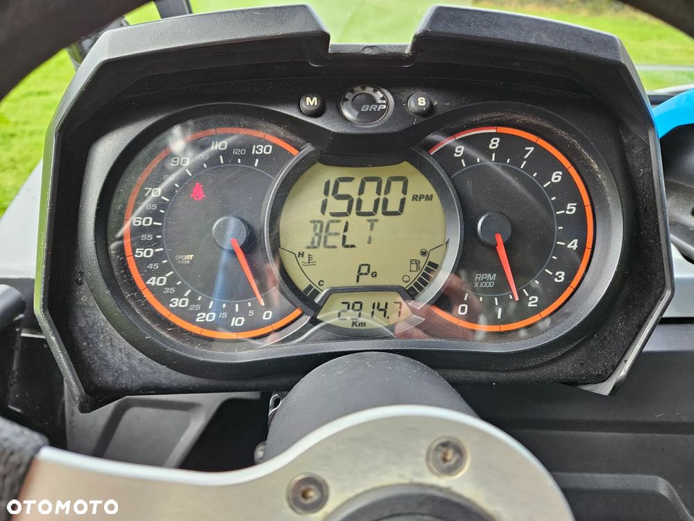 Can-Am Maverick - 10