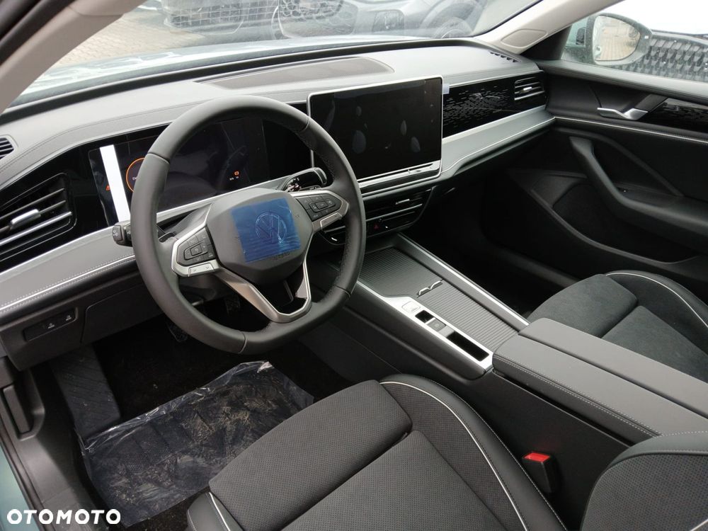 Volkswagen Passat - 10