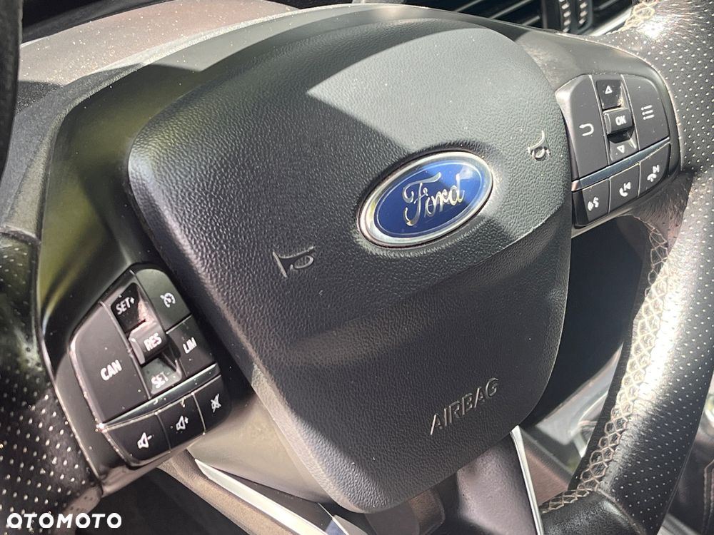 Ford Fiesta 1.0 EcoBoost S&S ST-LINE - 32