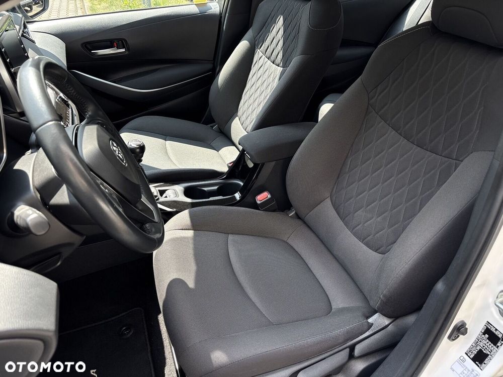Toyota Corolla - 12