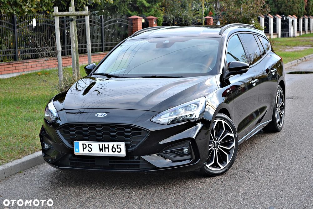Ford Focus 2018 photo 2