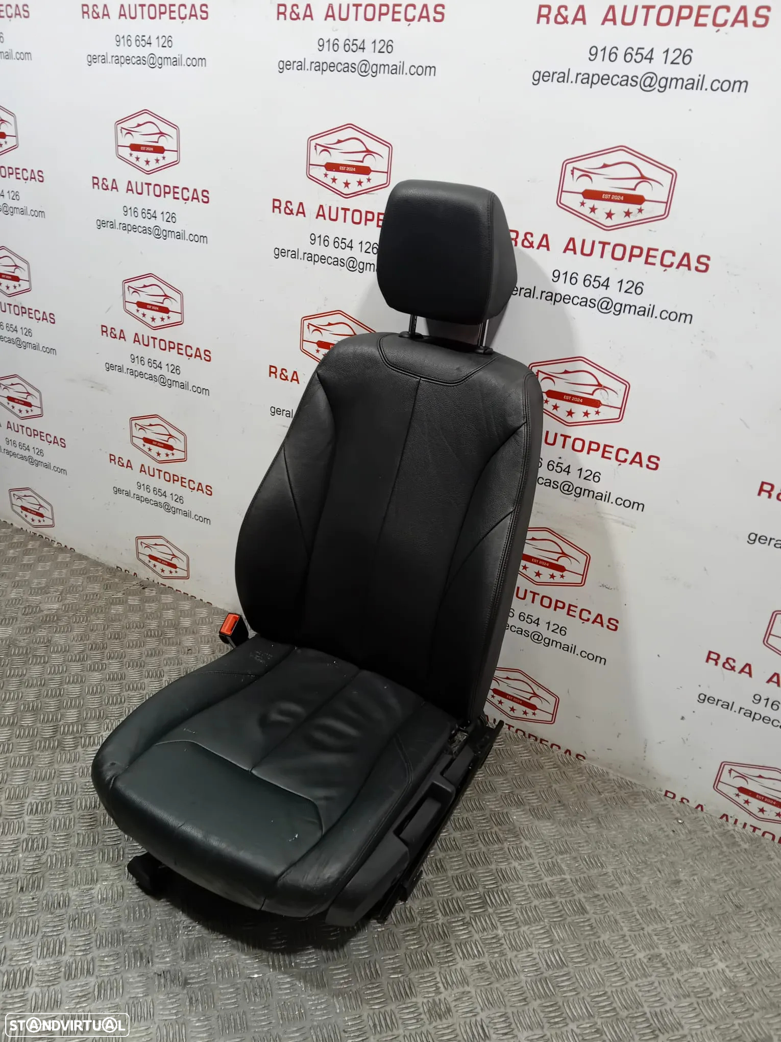 Conjunto de Bancos BMW F20 em Pele Original - 10