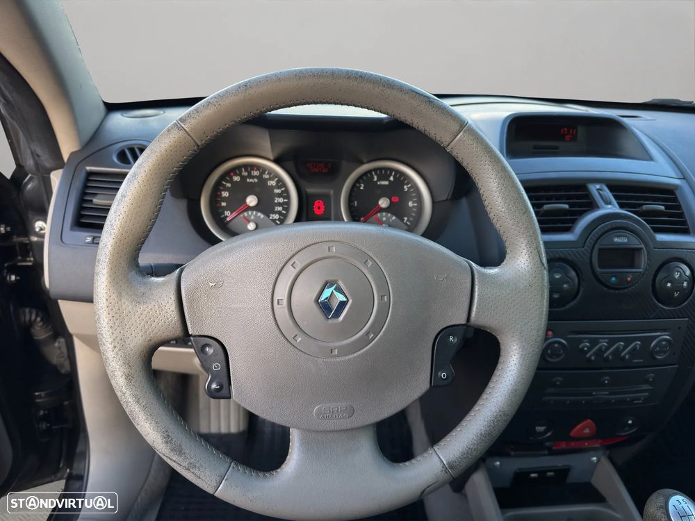 Renault Mégane CC 1.9 dCi Conf. Privilége - 10