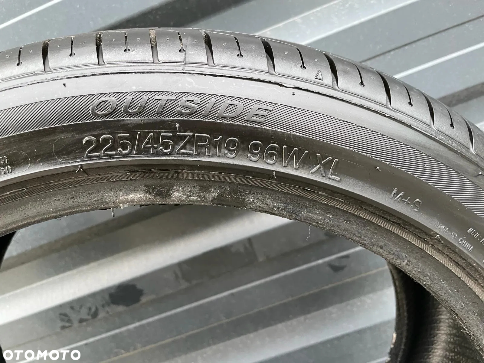 OPONA Farroad FRD866 225/45/19 96W XL 2023 8mm - 6