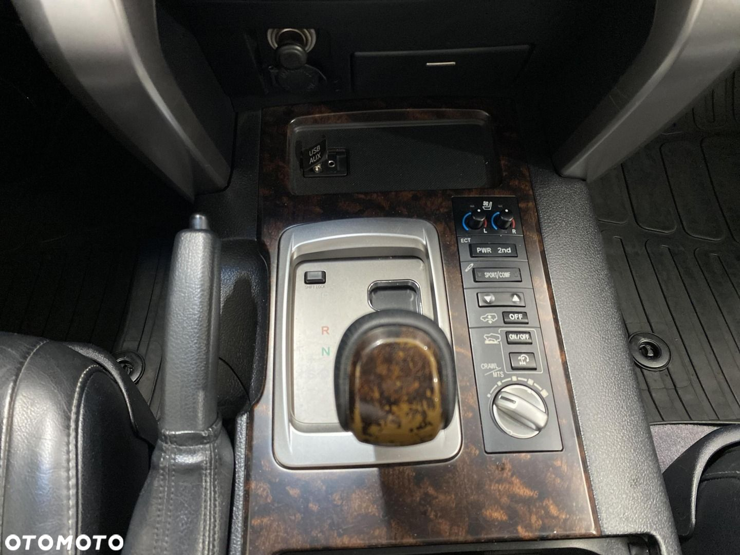 Toyota Land Cruiser - 23