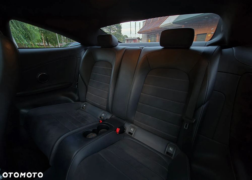 Mercedes-Benz Klasa C 200 4-Matic 9G-Tronic - 24